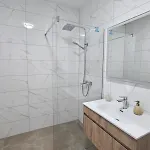Sweet Spot, Large Flat With Free Parking, Between Sarajevo And Bosnian Pyramids In Visoko, Fits 6 *
